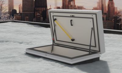 A RHTEP roof hatch from Gorter in the snow