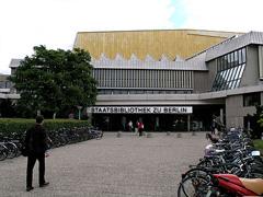 staatsbibliothek berlin scherentreppe