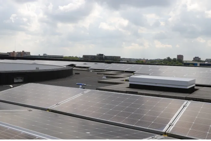 Gorter zonnepanelen standaard dakluik